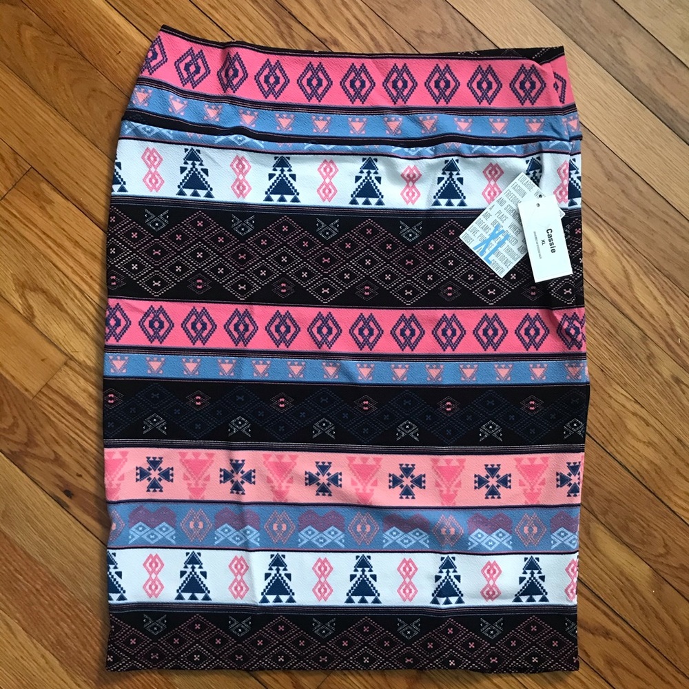 NWT LuLaRoe Black/Pink/White/Blue Cassie Skirt, XL
